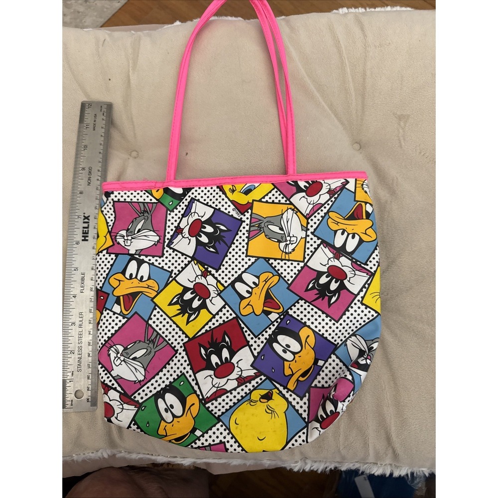 looney tunes small tote bag. Wyour favorite Looney Tunes characters Vinyl 4731